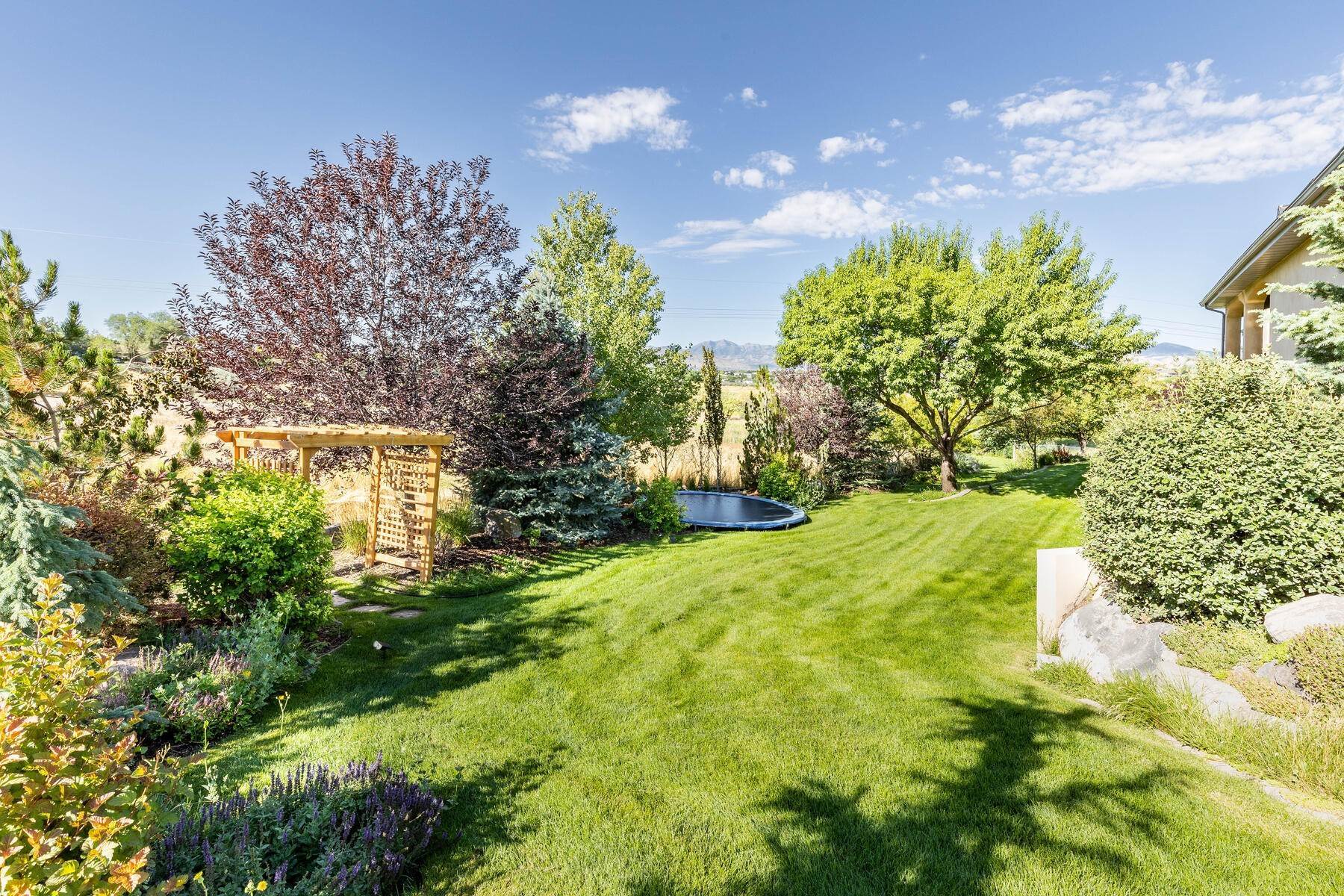 42. Single Family Homes for Sale at One of a Kind Private Estate Backing Onto Open Space 747 W Marsh Cove Draper, Utah 84020 United States