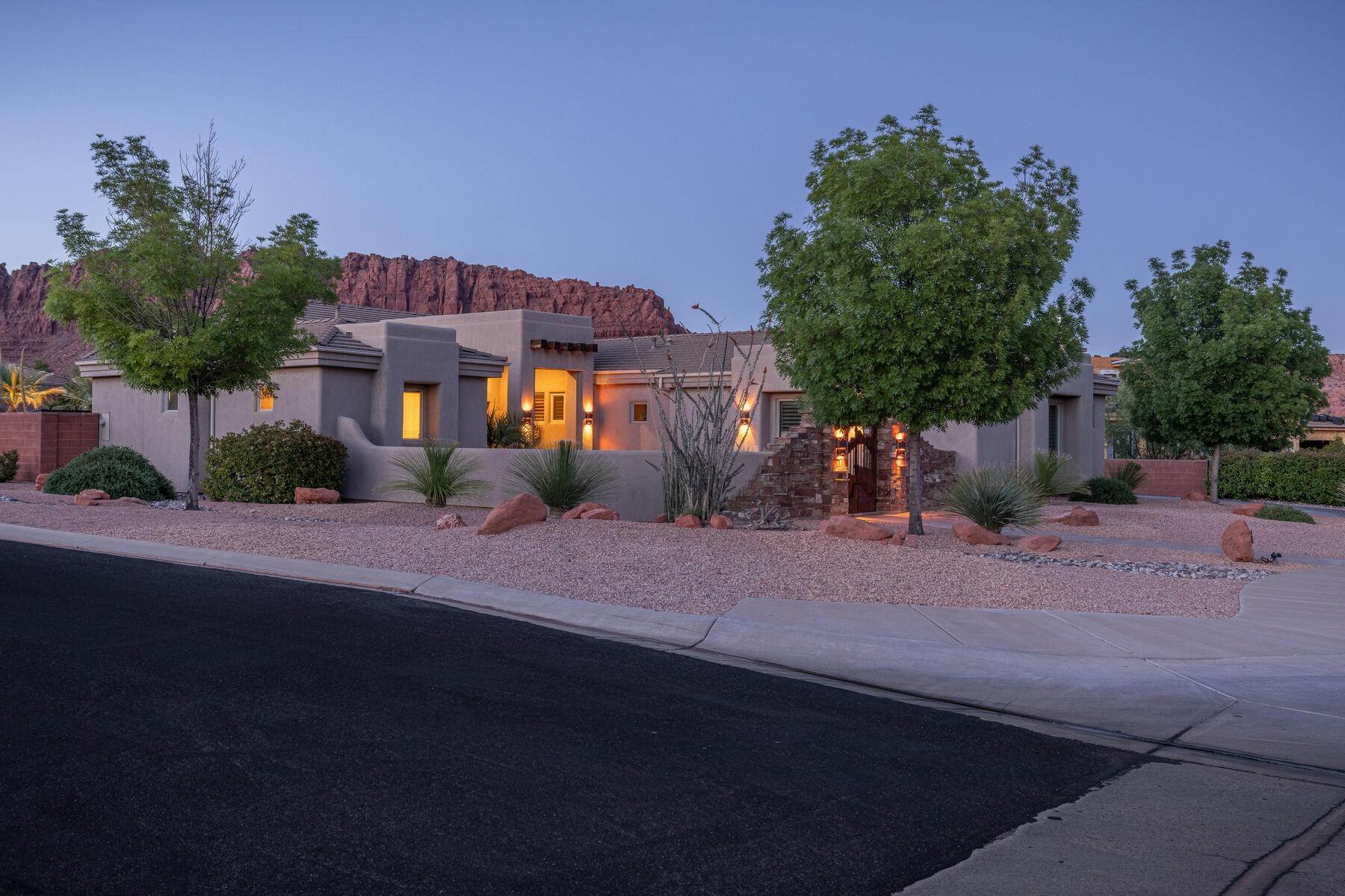 Single Family Homes for Sale at Citadel Estates Home Minutes From Snow Canyon State Park 951 E Citadel Road Ivins, Utah 84738 United States