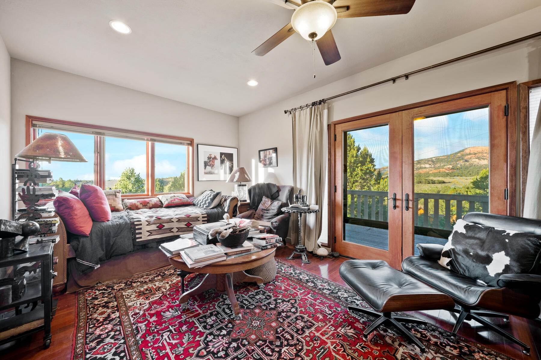 37. Single Family Homes for Sale at Extraordinary 360 Degree Views Of The Paunsaugunt Plateau & Bryce Canyon 2440 East Sunset Circle Hatch, Utah 84735 United States