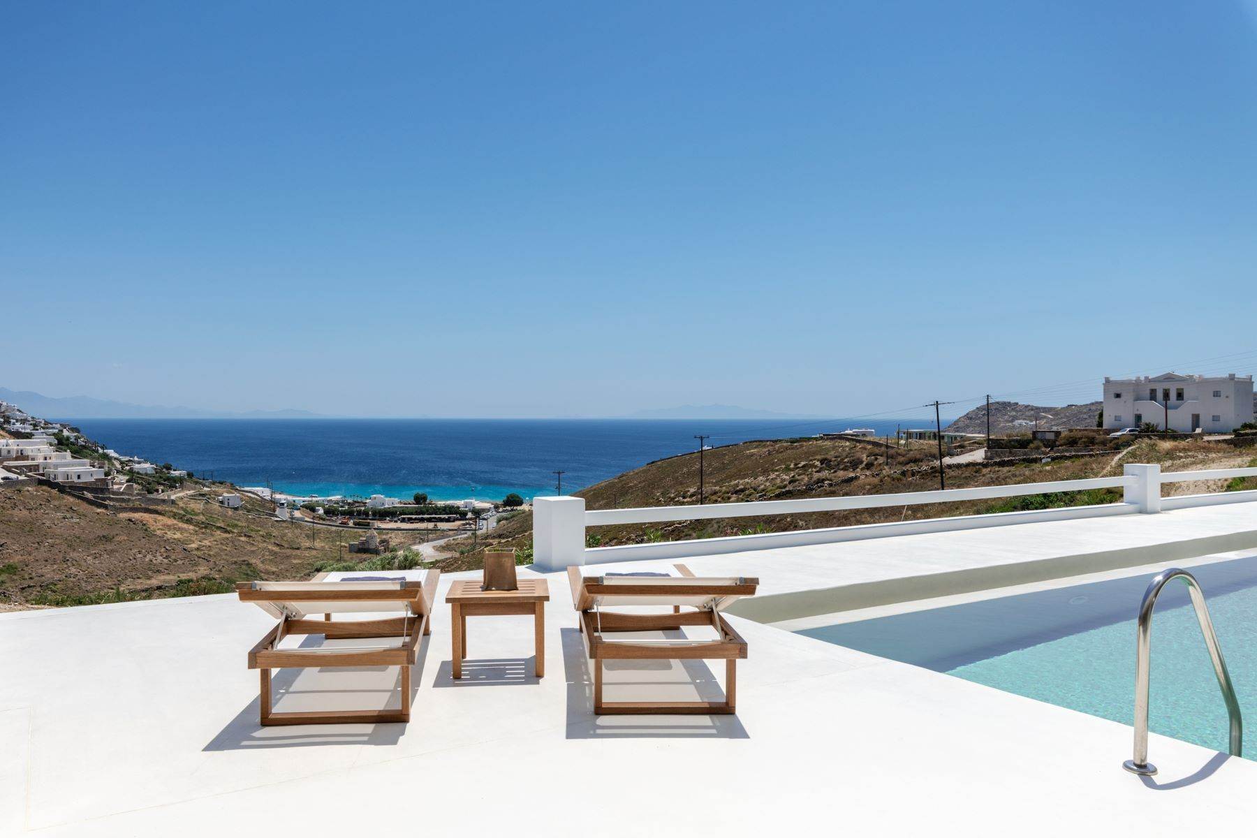 7. Single Family Homes for Sale at Mykonos, Southern Aegean Greece