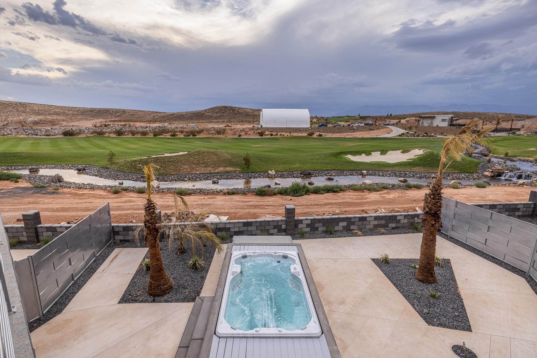 13. Single Family Homes for Sale at New Custom Golf Course Home With Nightly Rental 1498 W Torrey Pines Road Hurricane, Utah 84737 United States