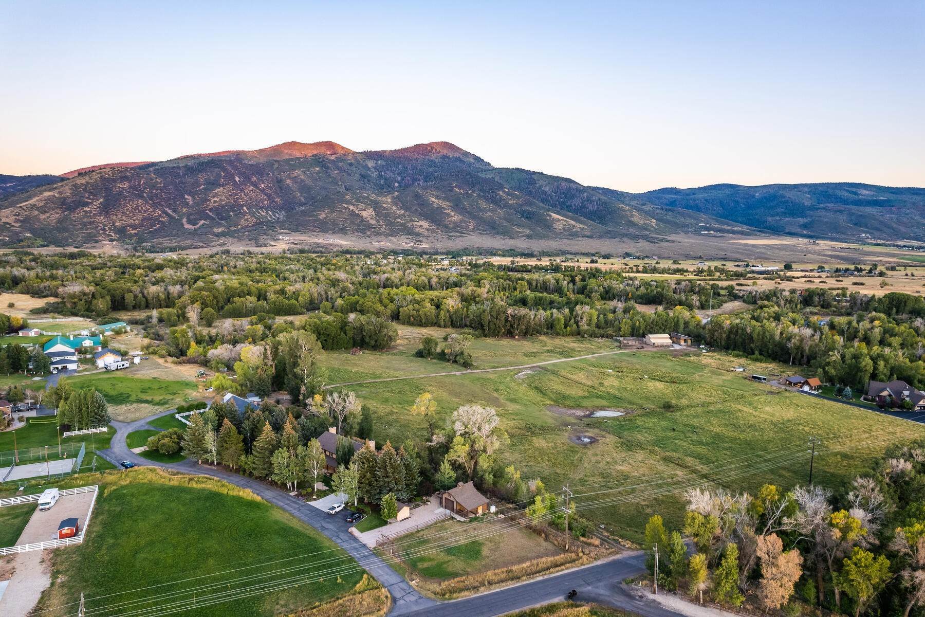 42. Single Family Homes for Sale at Retro 1980’s Ranch on Nearly 3 Acres 36 East Cottonwood Lane Oakley, Utah 84055 United States