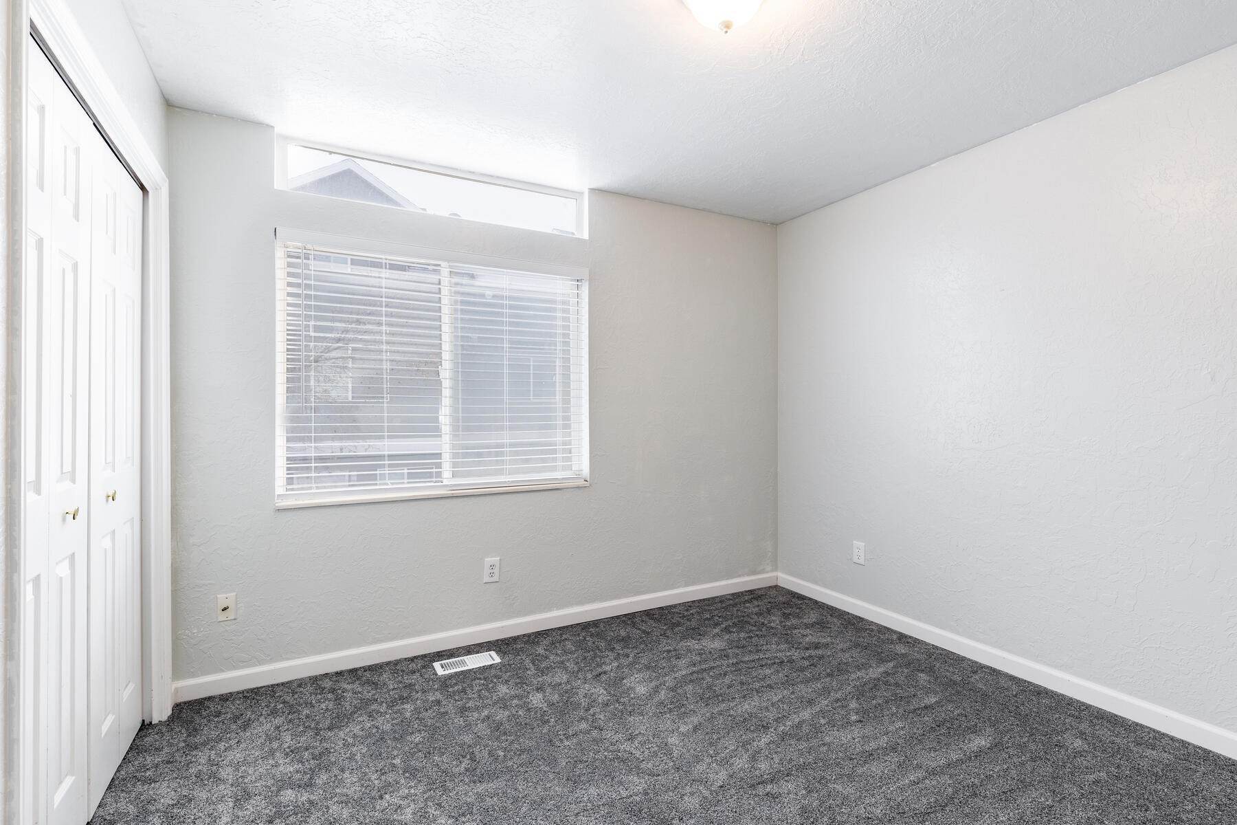 18. Townhouse for Sale at Partially Renovated Townhome - Convenient Downtown location 475 N Redwood Road, #18 Salt Lake City, Utah 84116 United States