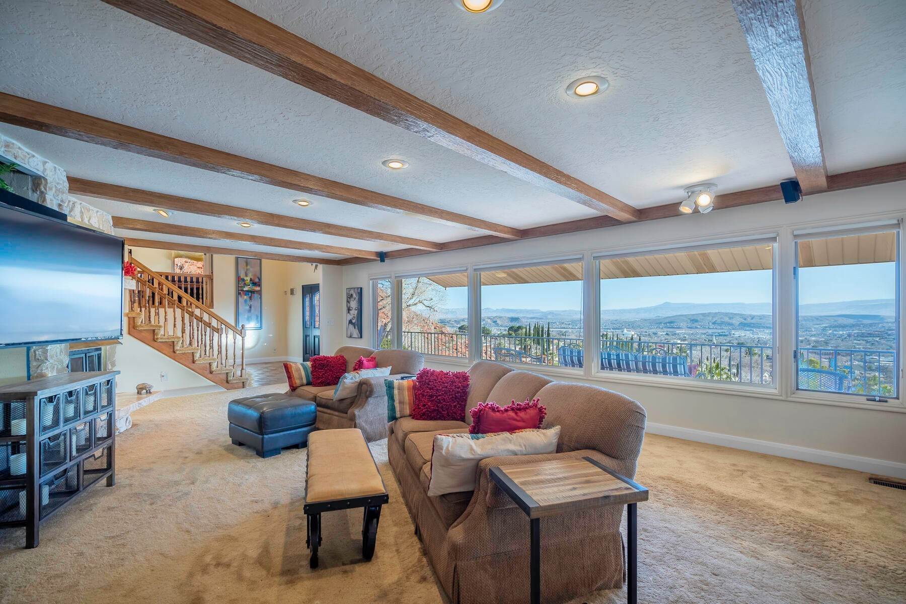 8. Single Family Homes for Sale at Rare Mid-Modern-Century Nestled In The Red Buttes Overlooking St. George 550 North 160 West Circle St. George, Utah 84770 United States