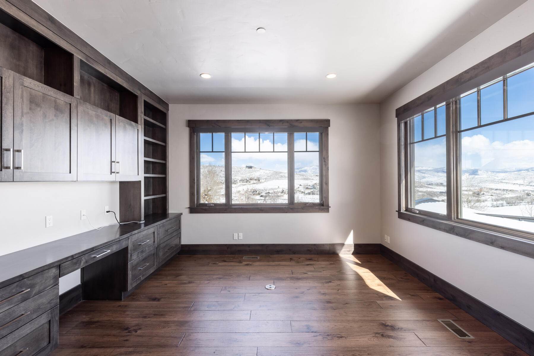 25. Single Family Homes for Sale at Completed, Modern Mountain Sanctuary in Tuhaye 9381 N Uinta Cir Kamas, Utah 84036 United States