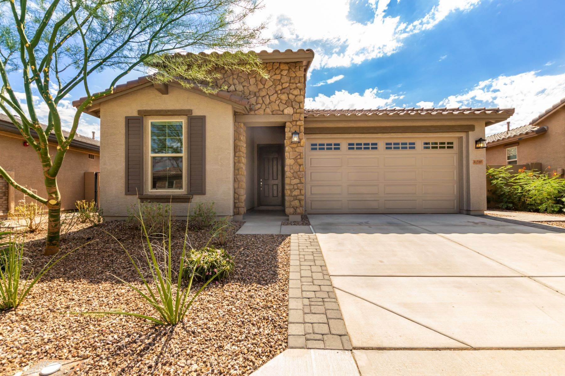 Single Family Homes for Sale at Verde Vista at Vistancia 11545 W Ashby Drive Peoria, Arizona 85383 United States