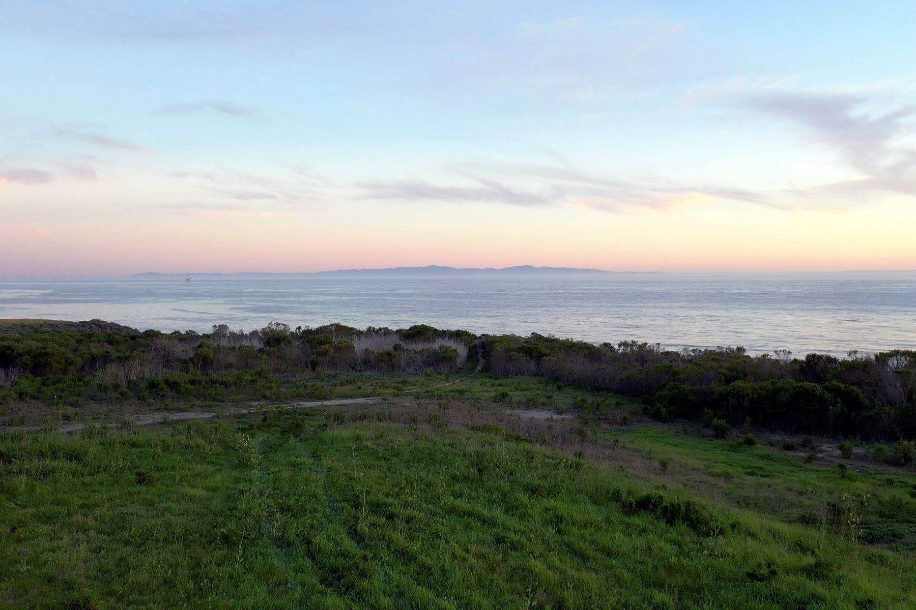 33. Land for Sale at Paradiso Del Mare Ocean Frontage 9525 Calle Real Goleta, California 93117 United States